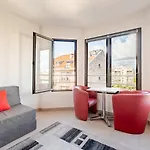 Juan-les-pins Moderne Studio, Sea View *