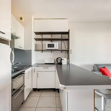 Juan-les-pins Moderne Studio, Sea View * アンティーブ