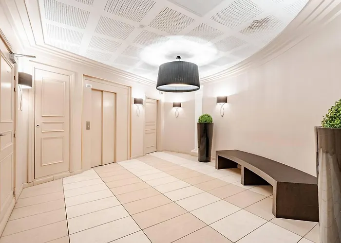 Juan-les-pins Moderne Studio, Sea View Apartment *